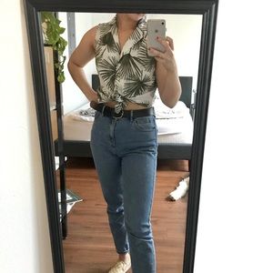Vintage Palm Print Sleeveless Button Down